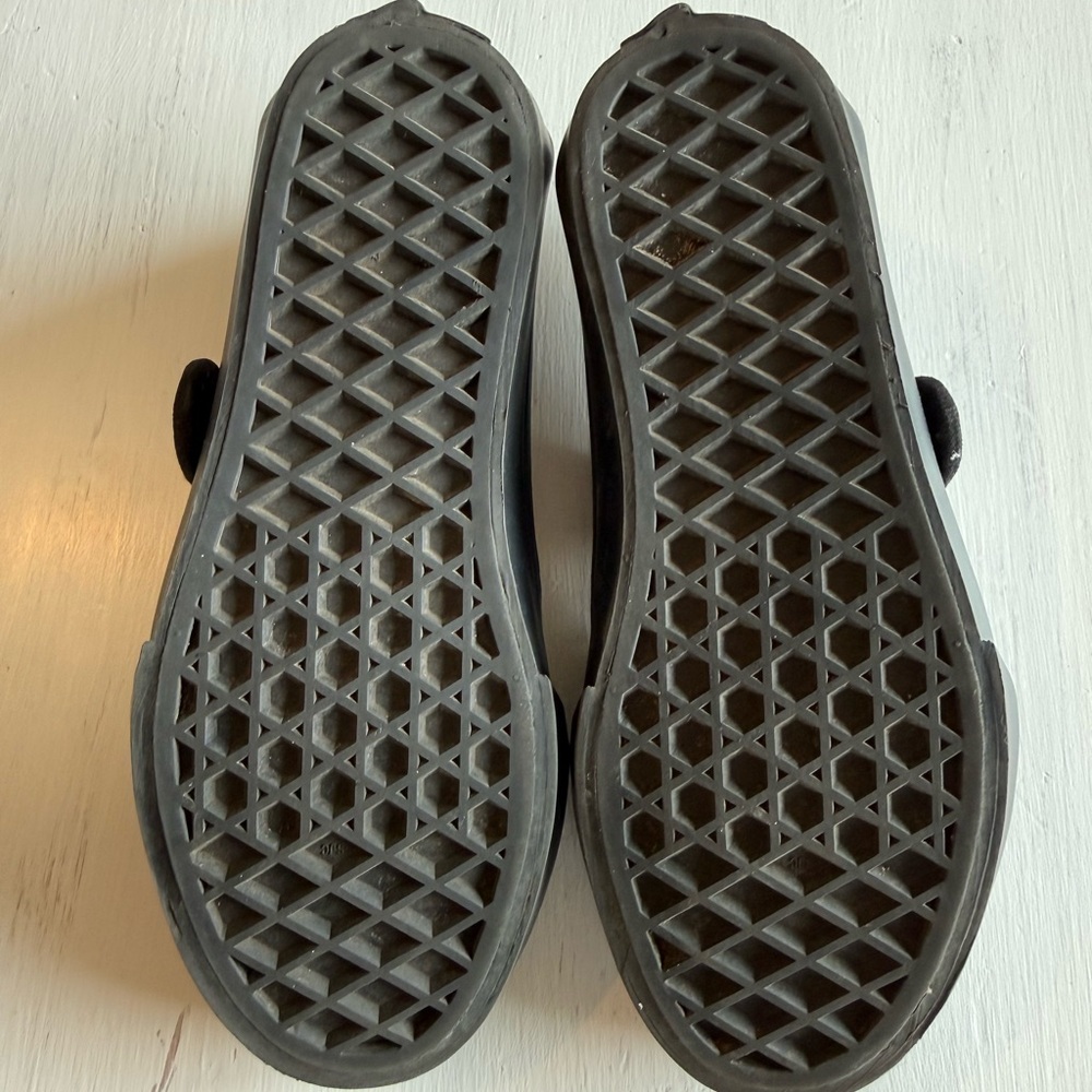 Vans Old Skool Butterflies Skate Shoes - Picture 6 of 7